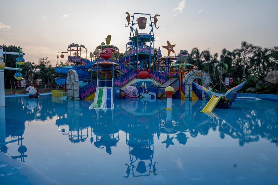 C10 - OCT Happy Coast Plus Water Park, Shunde, China